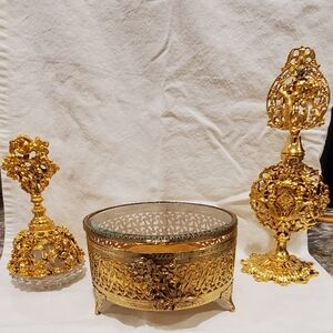 Elegant Gold Home Accent Set